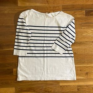 Uniqlo striped boat neck top with 3/4 sleeves, size M